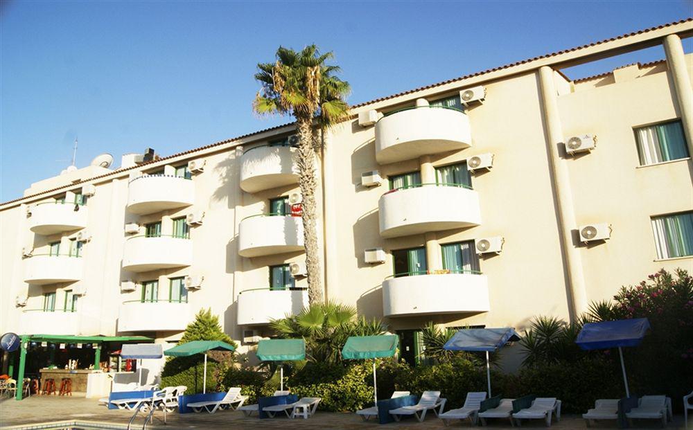 Mandalena Hotel Apartments Protaras Esterno foto